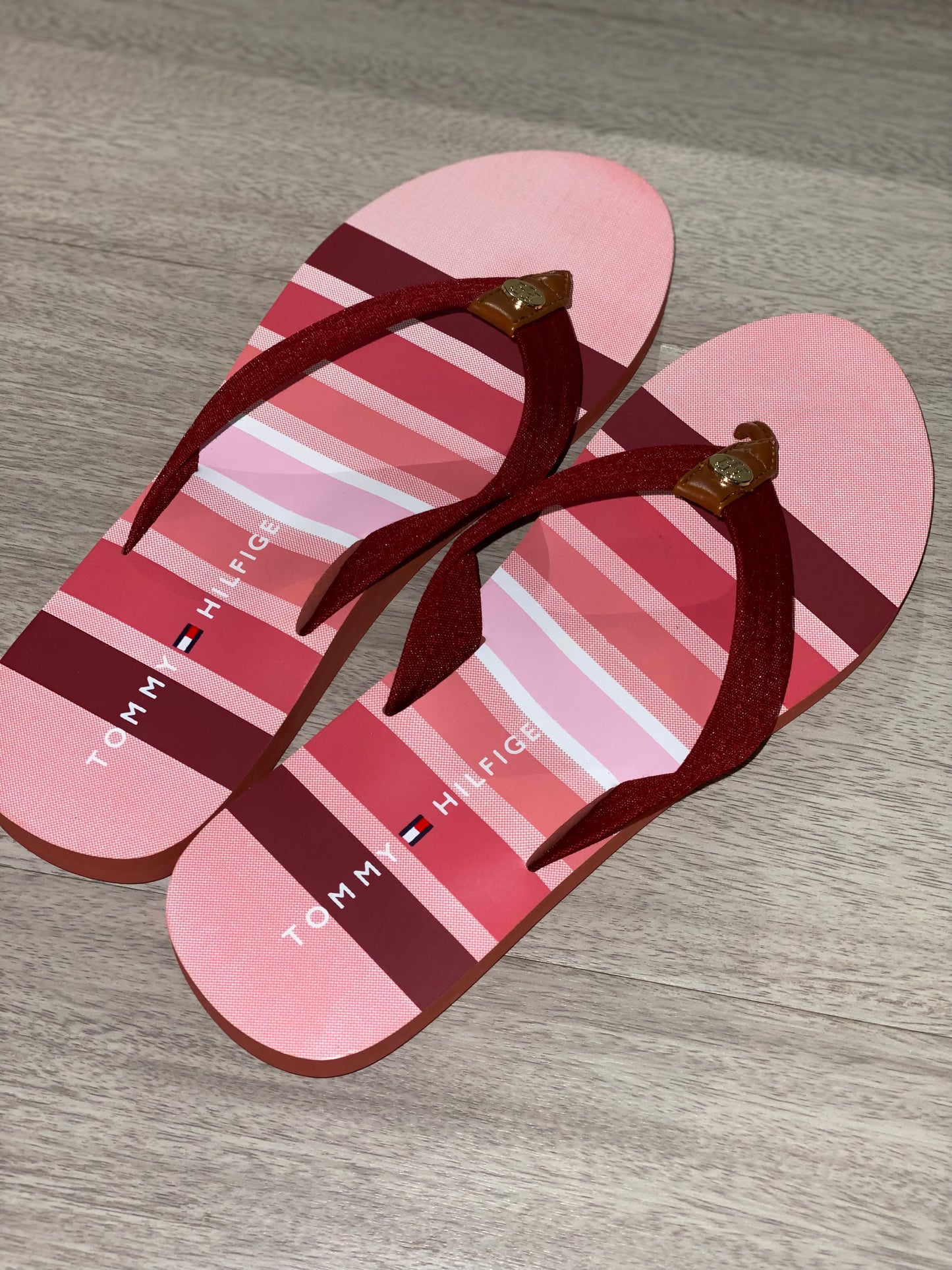 Tommy Hilfiger Women's Crespo-x Flip flops